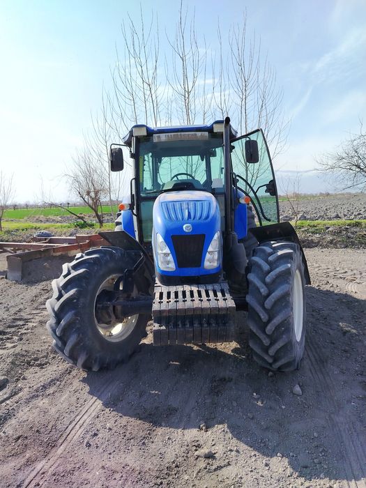 Assalomu alaykum TD5. 110 sotiladi bir  qo'l minilgan yili 2016