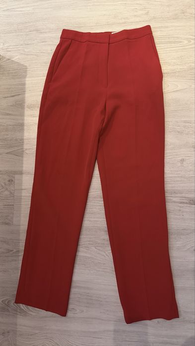 Червено сако и панталон H&M