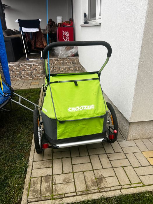 Vand remorca bicicleta pentru 2 copii