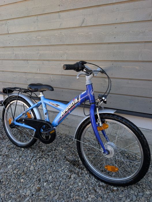 Vând biciclete diferite marimi