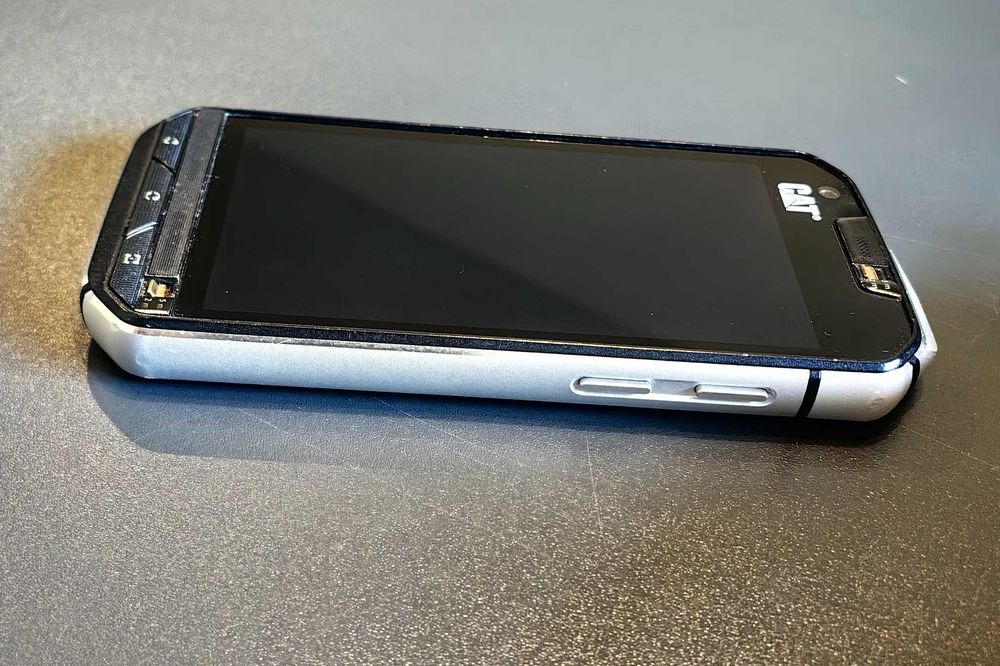 CAT S60 смартфон