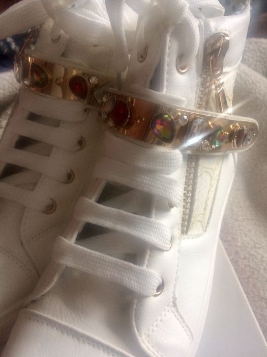 Adidas noi,model deosebit, predare personala, nr 37-38