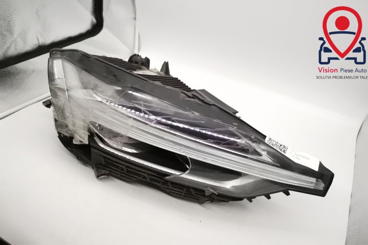 Десен фар Оригинален Пълен Лед Авариран Волво / Volvo XC60 2 [ , , , ]