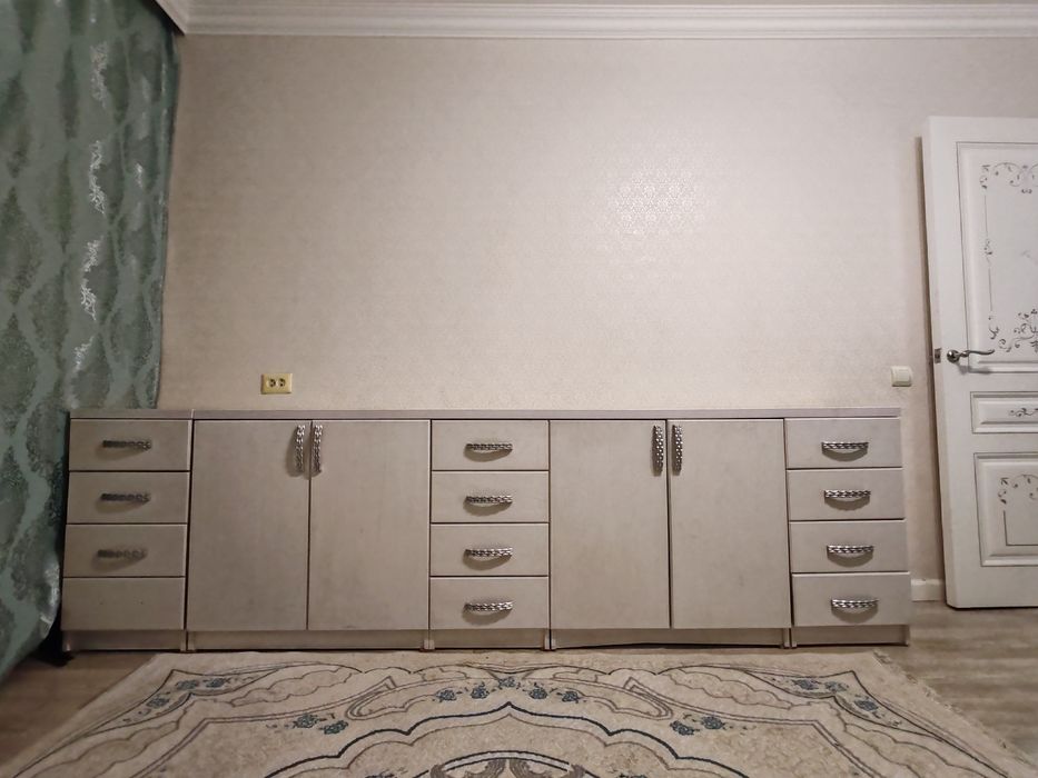 Продается  длинный камод