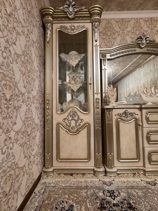 Продаётся 2 пенала и комод