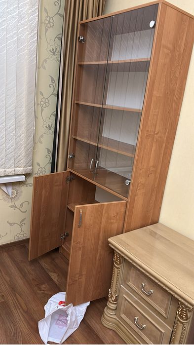 Шкаф почти новый