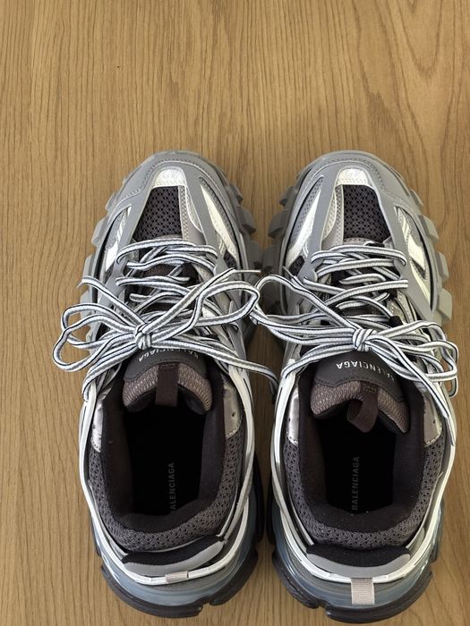 Vand balenciaga track marimea 42