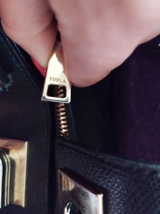 Дамска чанта furla