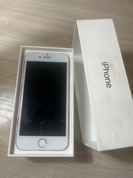 Продам iphone 7 на запчасти