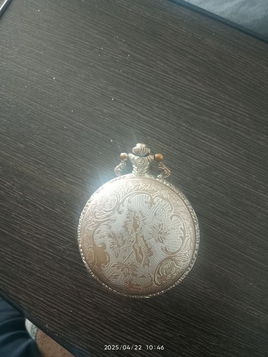 Продам часы все вопросы в личку