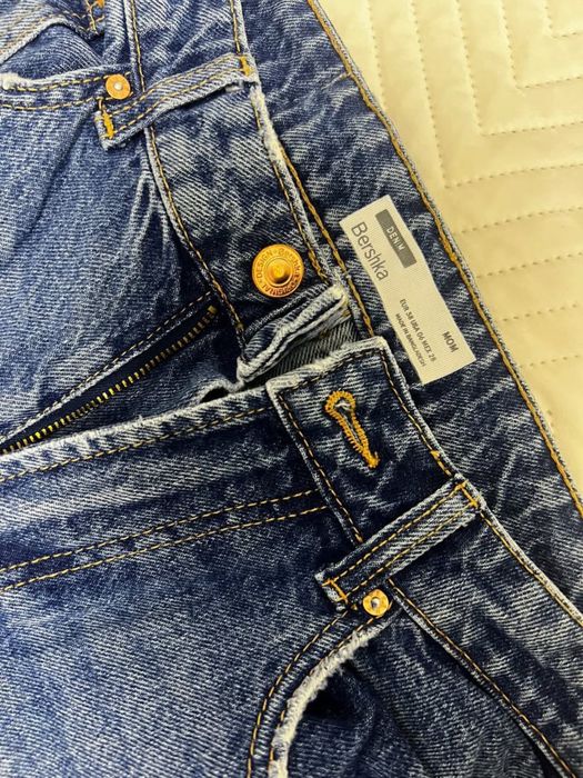 Нови дънки BERESHKA.