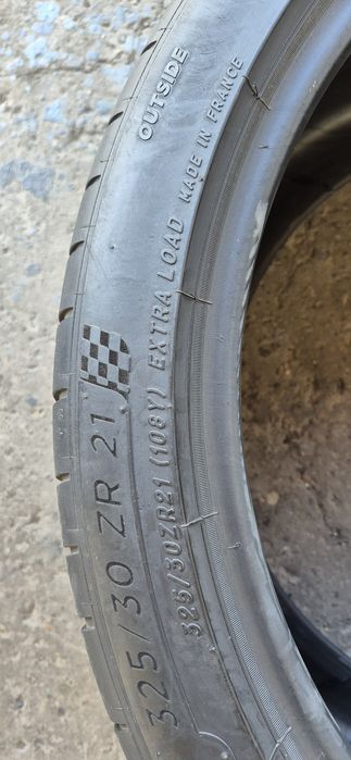 2 anvelope vara Michelin 325/30/21,dot 2021.Pretul este pe bucata.