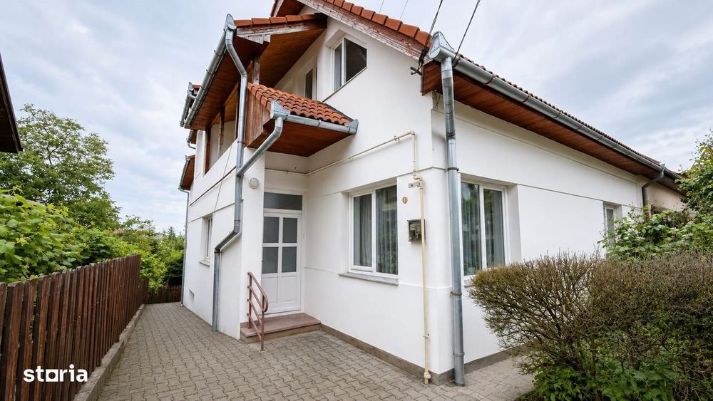 Cladire cu potential, teren 539mp,  12 camere, zona Gruia