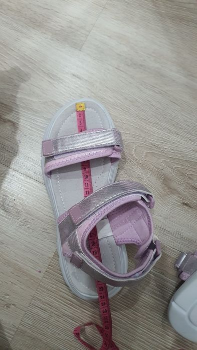 Сандалии женские