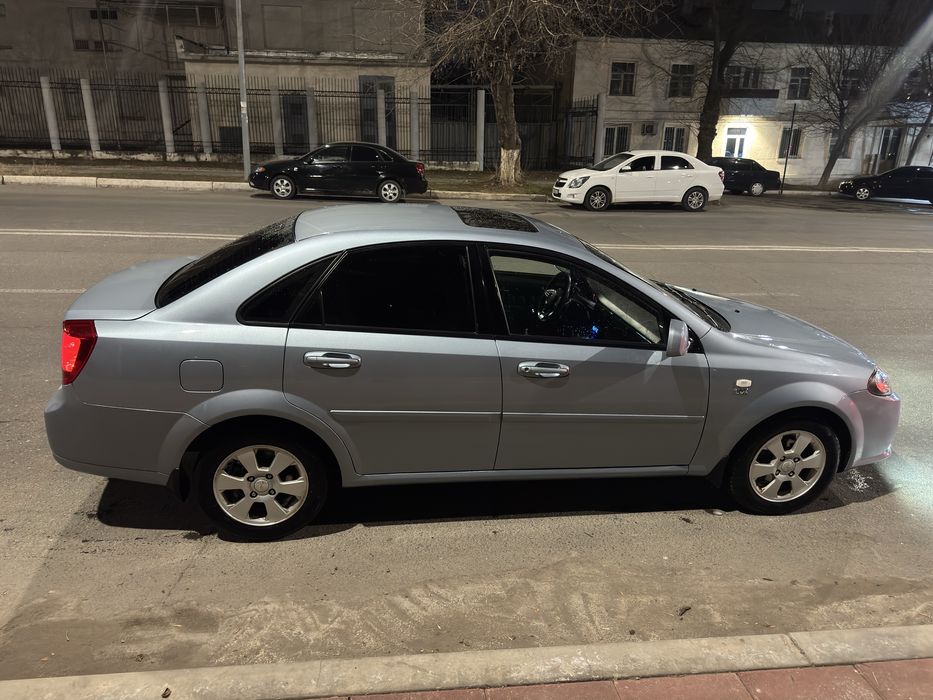 Lasetti gentra 3 pazitsiya