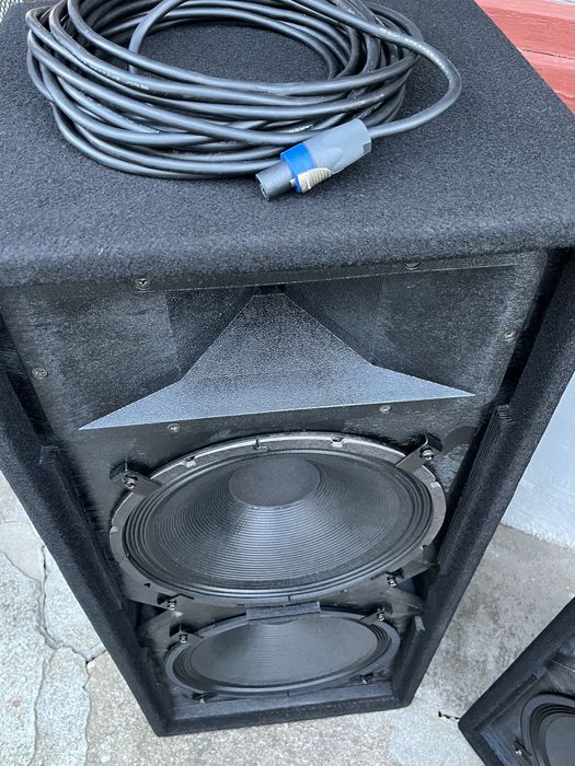 Boxe Pasive PA215/2 2x400w Zarnesti • OLX.ro