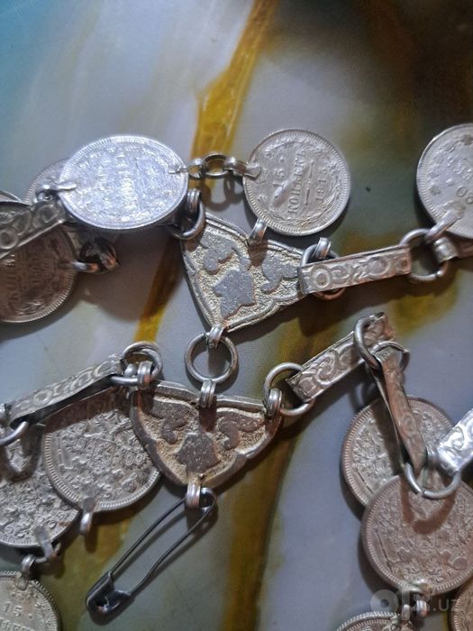 Старые монеты продам