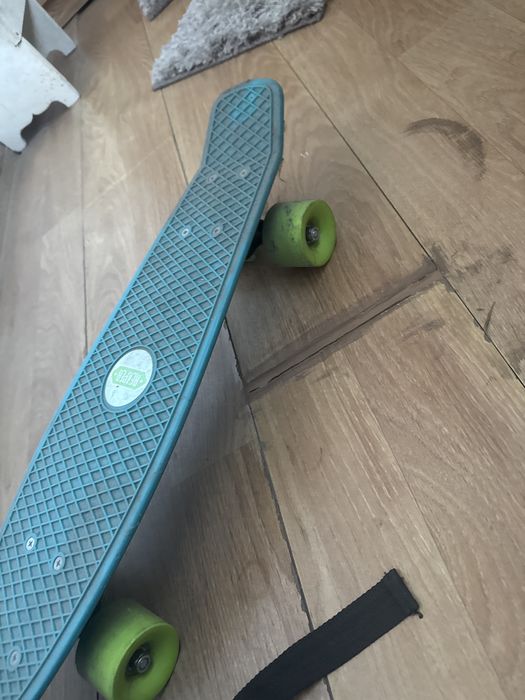 Vand skateboard albastru 8-15 ani