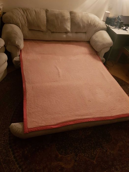 два кресла и диван