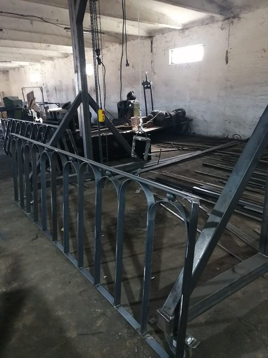Confecții metalice, scări, balustrade, garduri porți,structuri, grătar