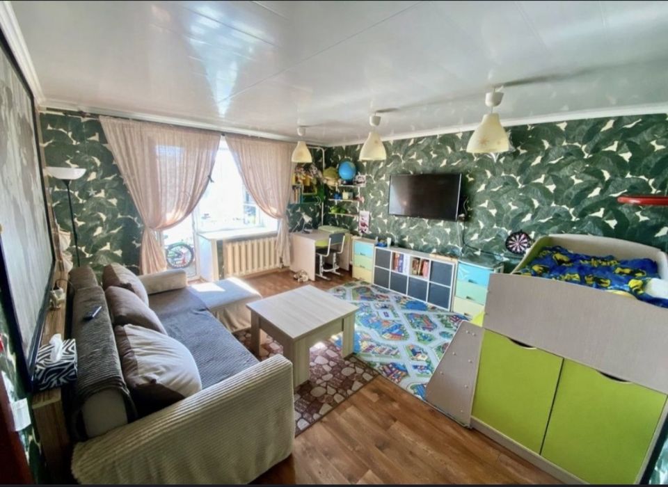 Продам 3 комн.Кирпич 1993г.п.