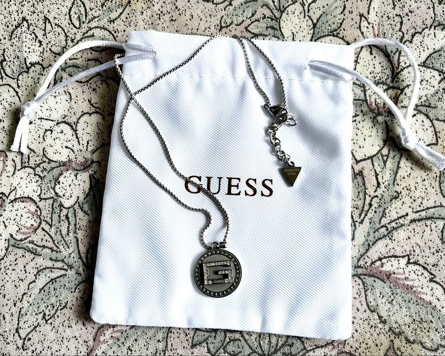 Lantisor Guess, Brosway. Inel Sector