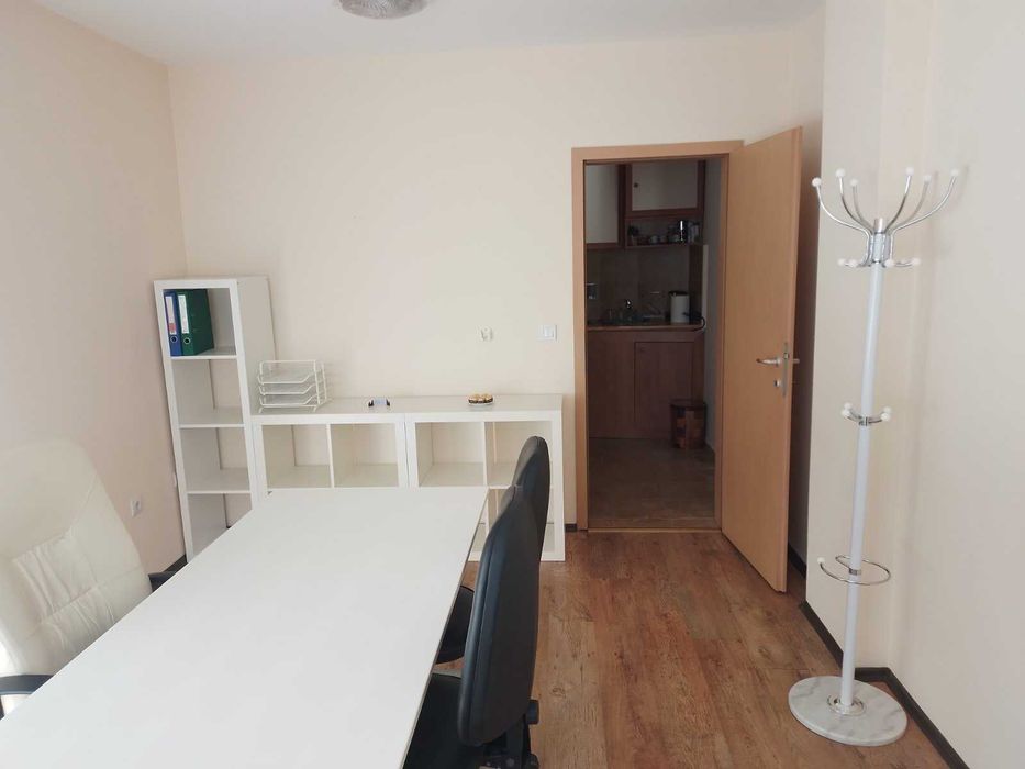 Дава се под наем Офис в София, Западен парк - 15 кв.м за 219.3 € - Снимка #2