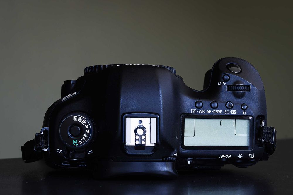 Canon 5D Mark III Body + SanDisk CF Extreme Pro 32GB + 16GB + ИК-пульт