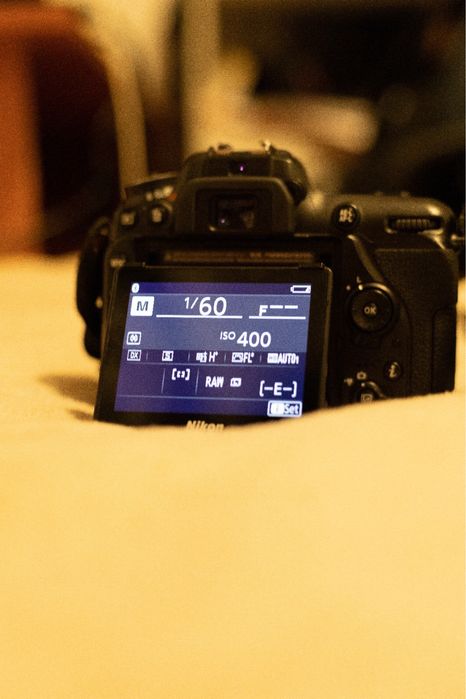 Vand Nikon d7500 Kit + Accesorii