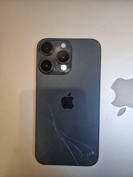 Iphone 15 pro (XR) 85% yomkost