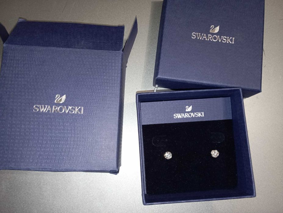 Комплект Swarovski обеци и гривна