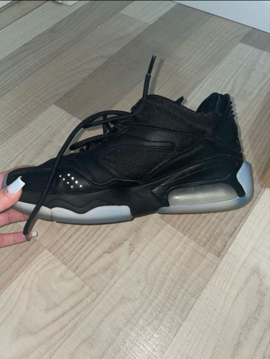 Sneakers  Jordan Point Lane