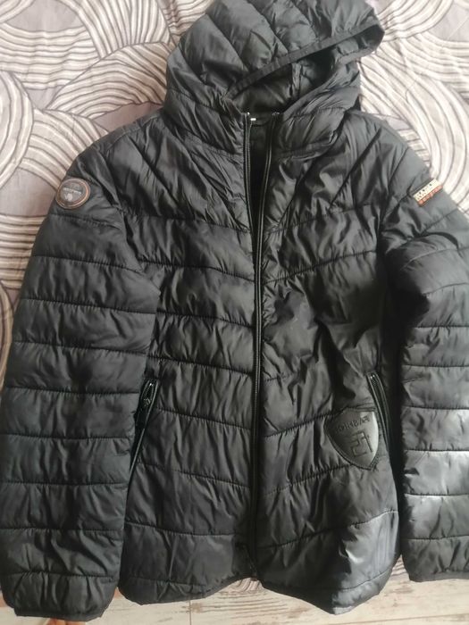 Зимни якета за момче.