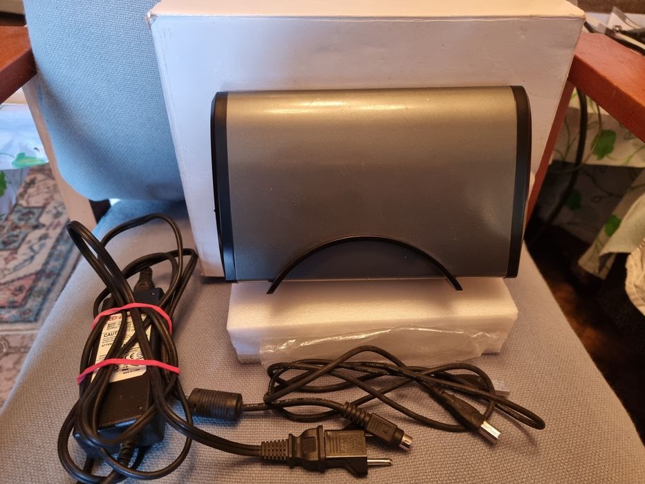 l/O  MAGIC  500 GB е външен твърд диск.