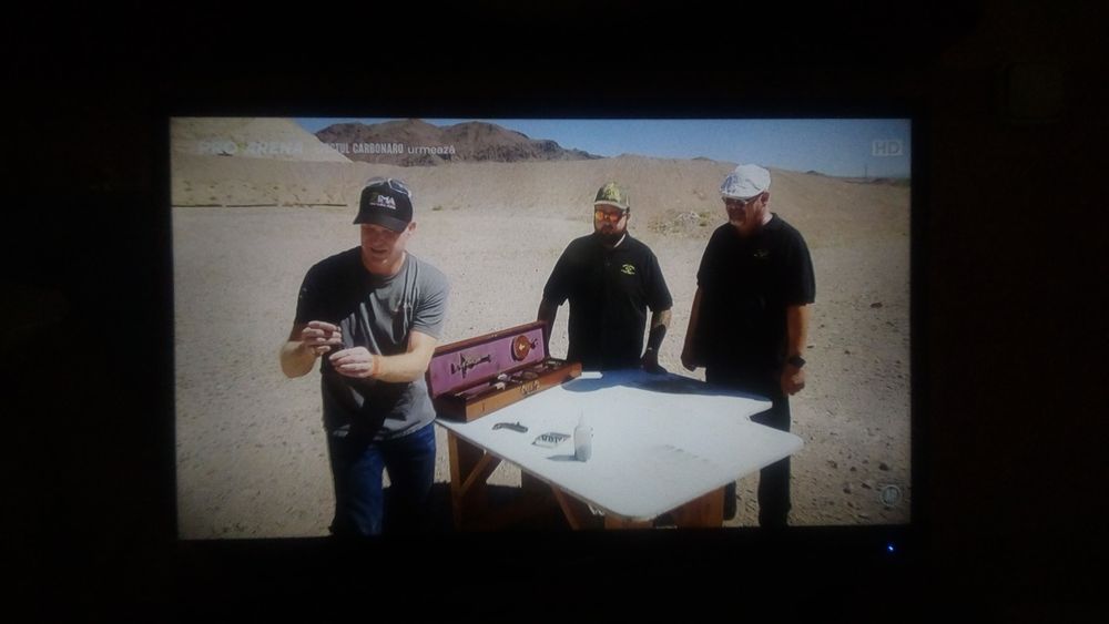 Vând Tv LED 81 diagonala stare perfecta de funcționare Cu predare în O