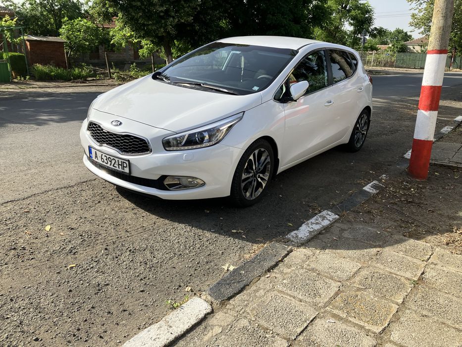 Киа сийд  kia ceed 1.6gdi автоматик  avtomatik navi carplay android