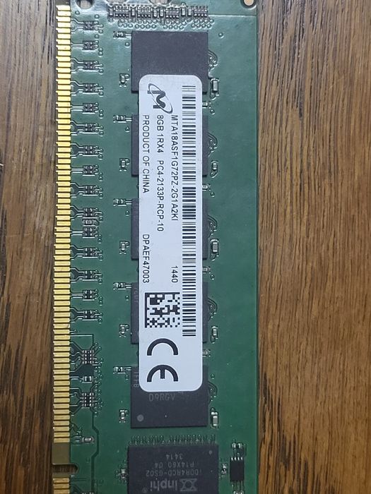 Vând ram DDR 4 ECC