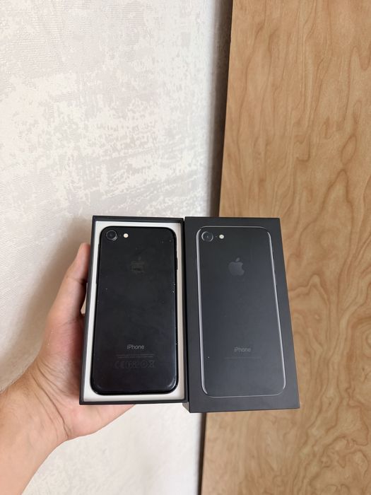 iPhone 7/128Gb - В хорошем состоянии