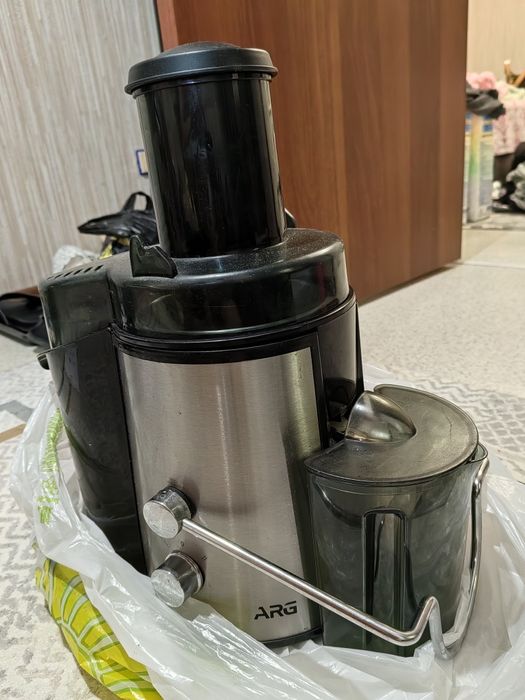 Продам соковыжималку