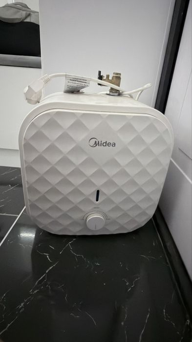 Водонагреватель Midea