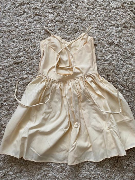 Срочно продам платья!!