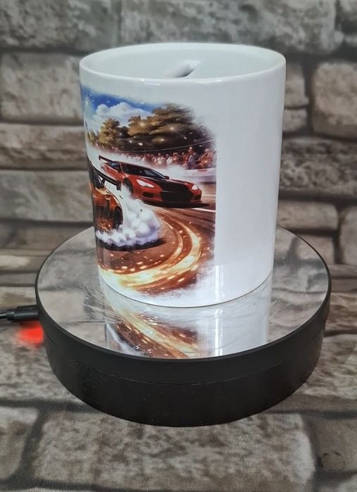 Pușculiță personalizată – cadoul perfect pentru pasionații de mașini
