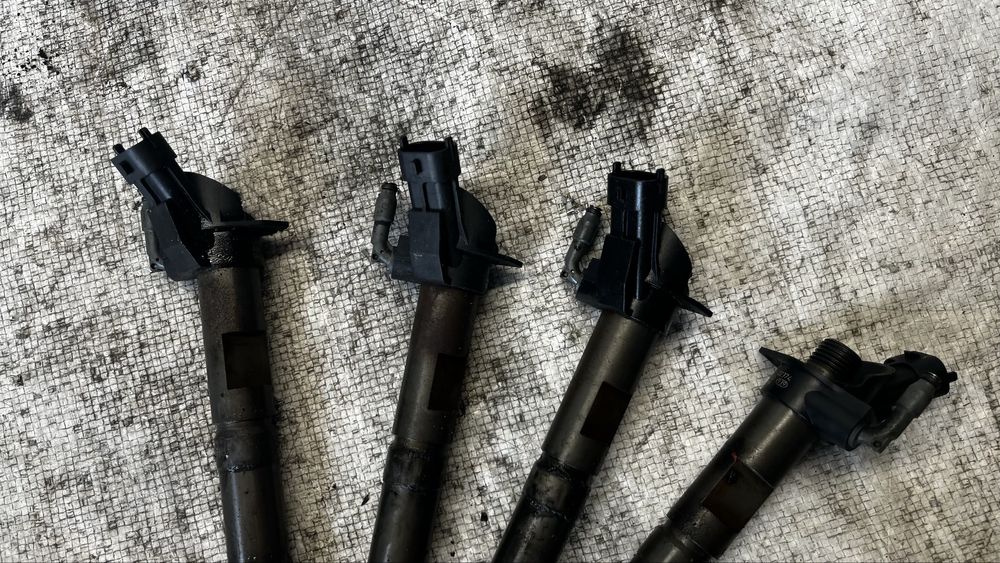 Toyota Yaris 1.4 D4D дюзи - 4 броя