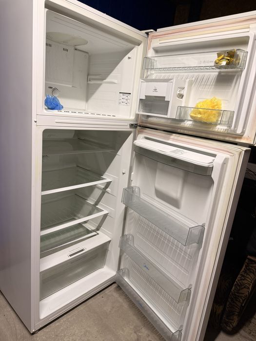Продам Холодильник б/у без фреона