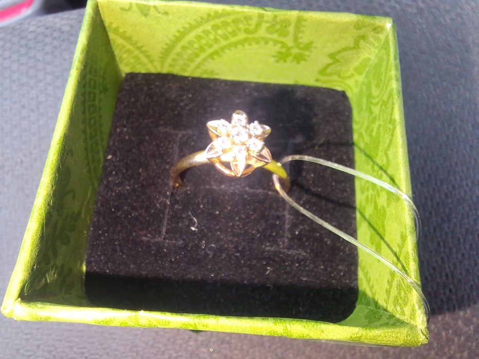 Золотое кольцо Cristal вес 1.3 г