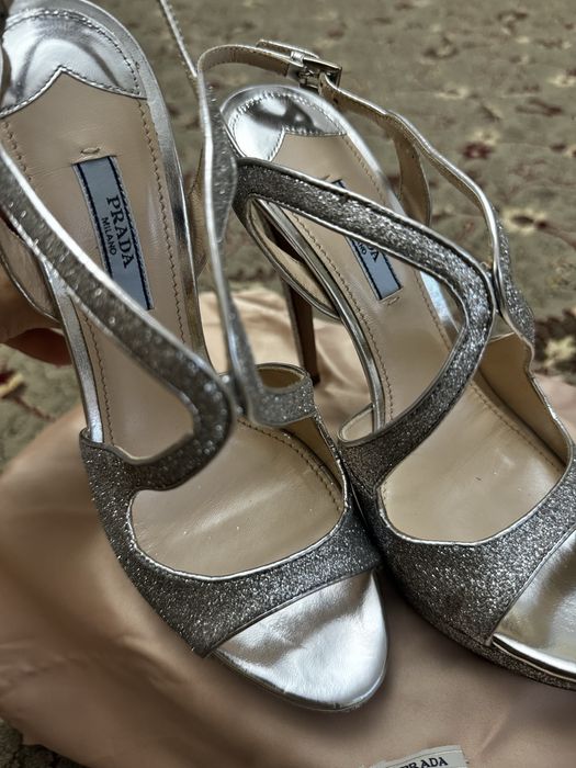 Босоножки от PRADA