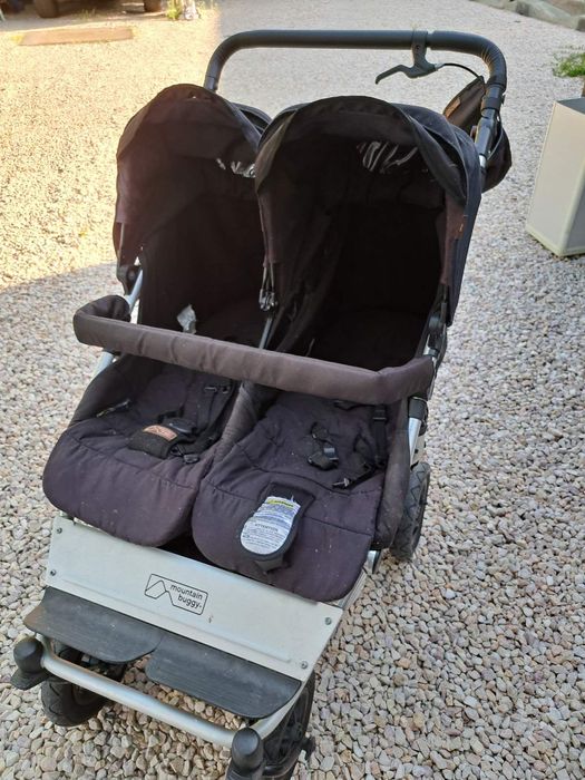 MOUNTAIN BUGGY Комбинирана количка за близнаци DUET V3 BLACK