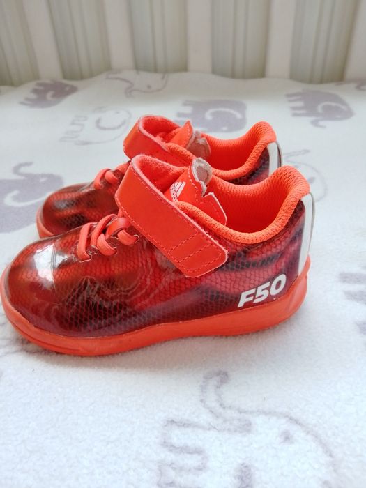 Маратонки 21 номер  adidas