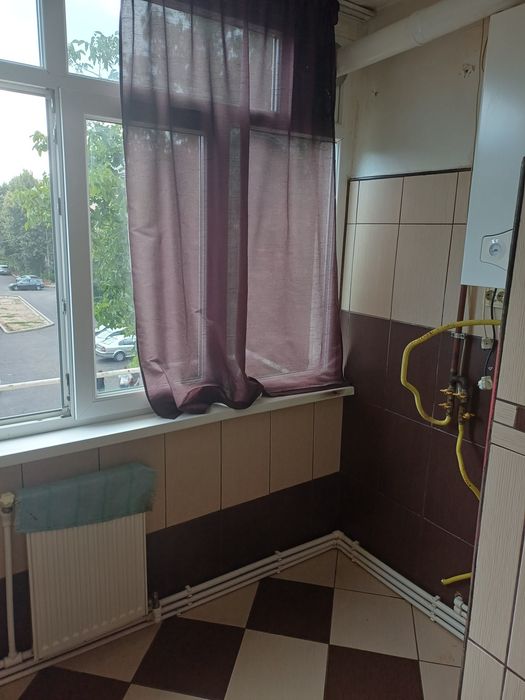 Vând apartament 2 camere, str. Decebal,  clinica Iacob