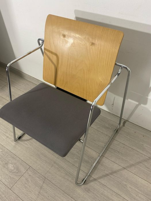 Stoc 48Buc. Scaun/Masă, Sistem Rapid de Transformare din Scaun în Masă